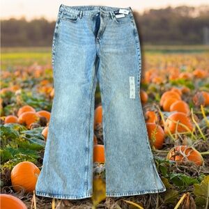 NWT Old Navy Higher High Rise Flare